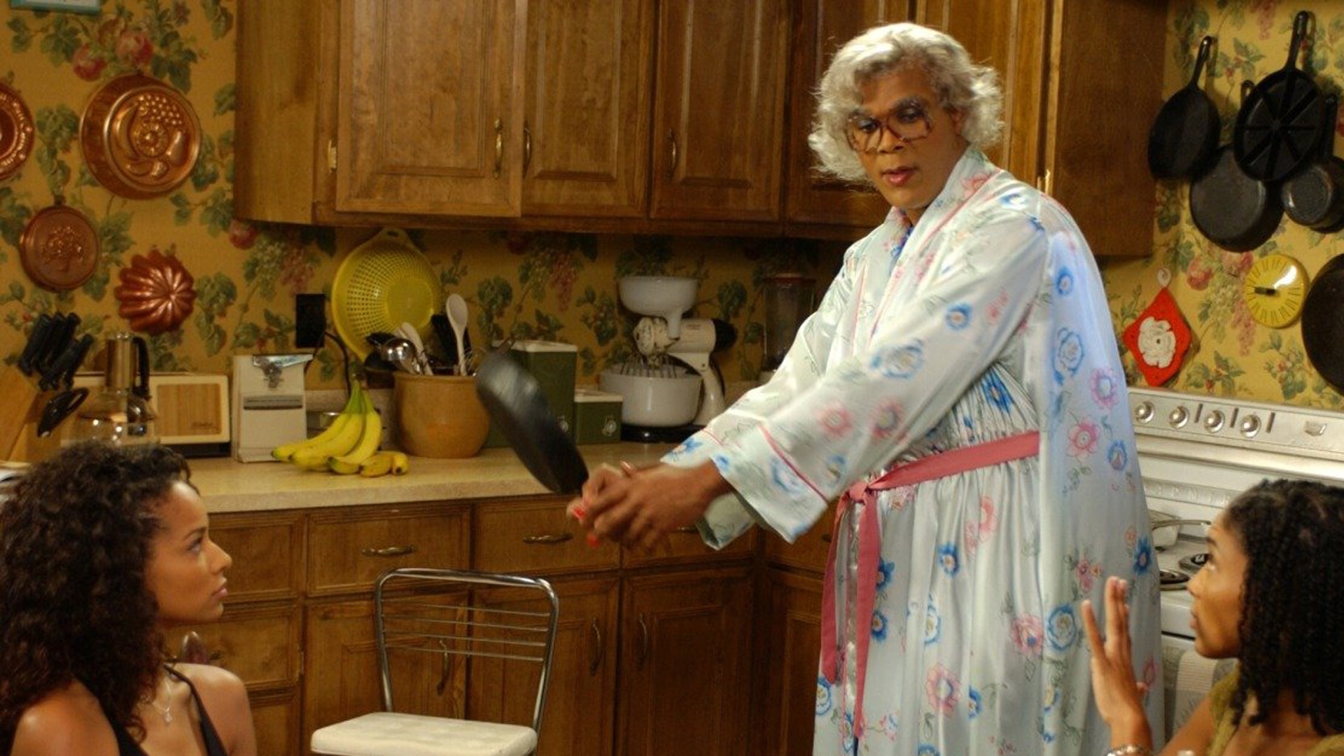watch tyler perry madea family reunion the play online