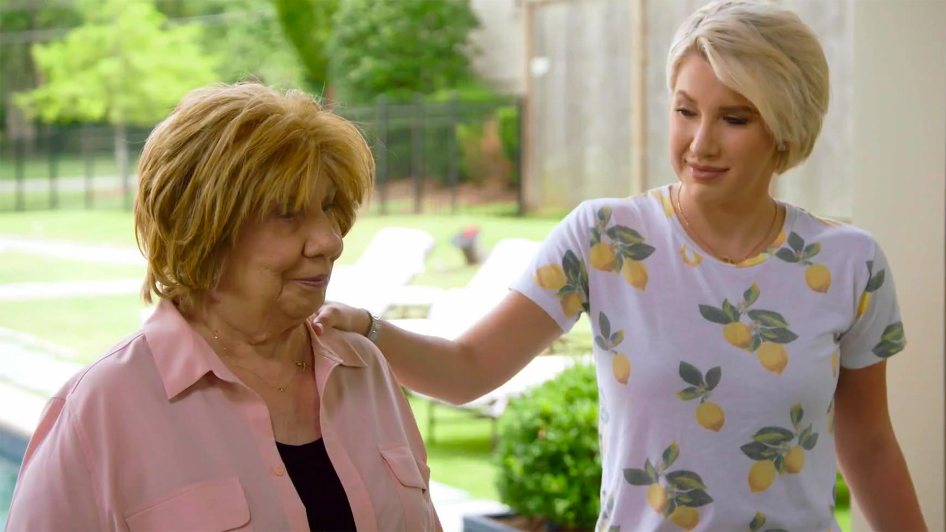 Watch Chrisley Knows Best Highlight Nanny Faye Retires Her Glamorous