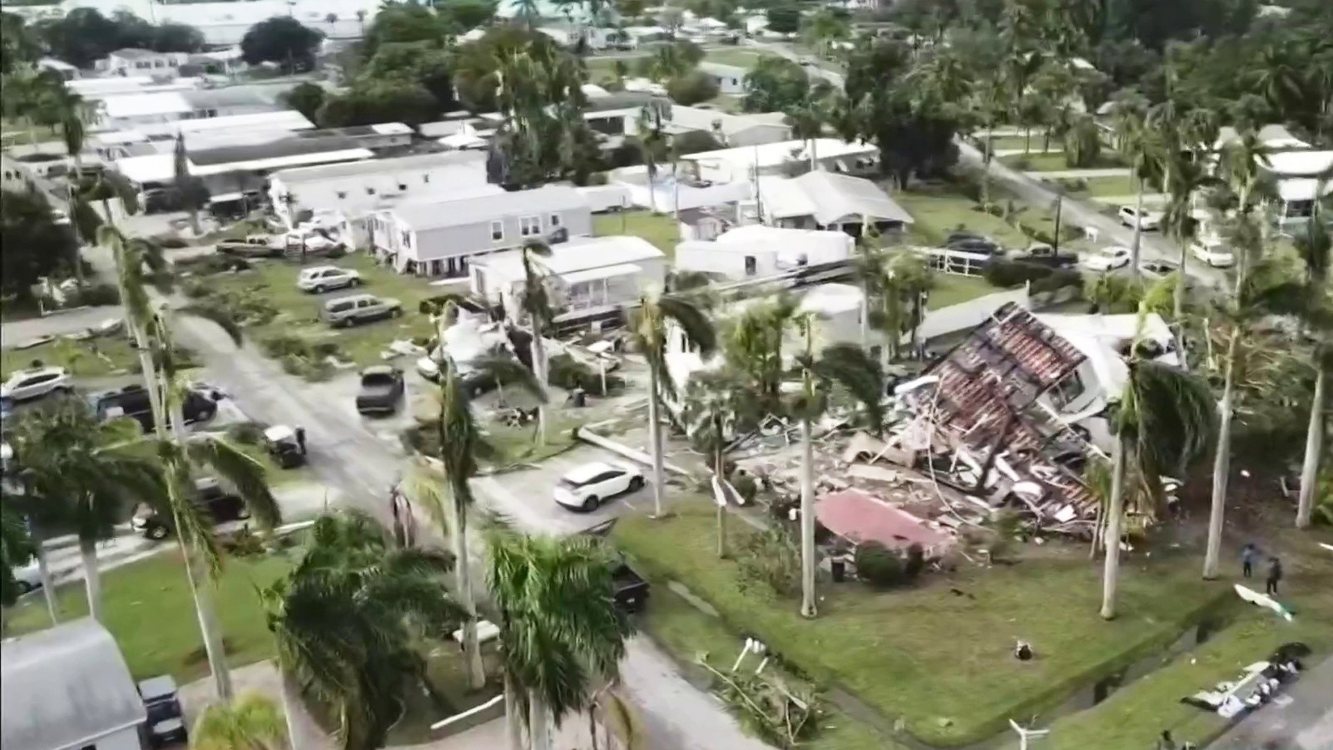 Watch Hoy Día Highlight En video Un dron capta la devastación que dejó un tornado en Florida Watch Hoy Día Highlight En video Un dron capta la devastación que dejó un tornado en Florida