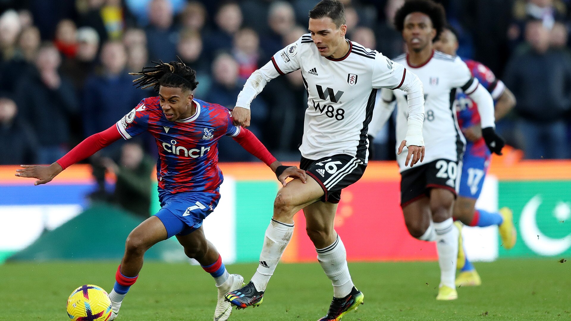 Premier League on X: HALF-TIME #PL SCORES ⏱️ Bournemouth 0-1 Man Utd  Fulham 1-1 Crystal Palace Liverpool 0-1 Aston Villa Wolves 1-0 Everton  #BOUMUN, #FULCRY, #LIVAVL