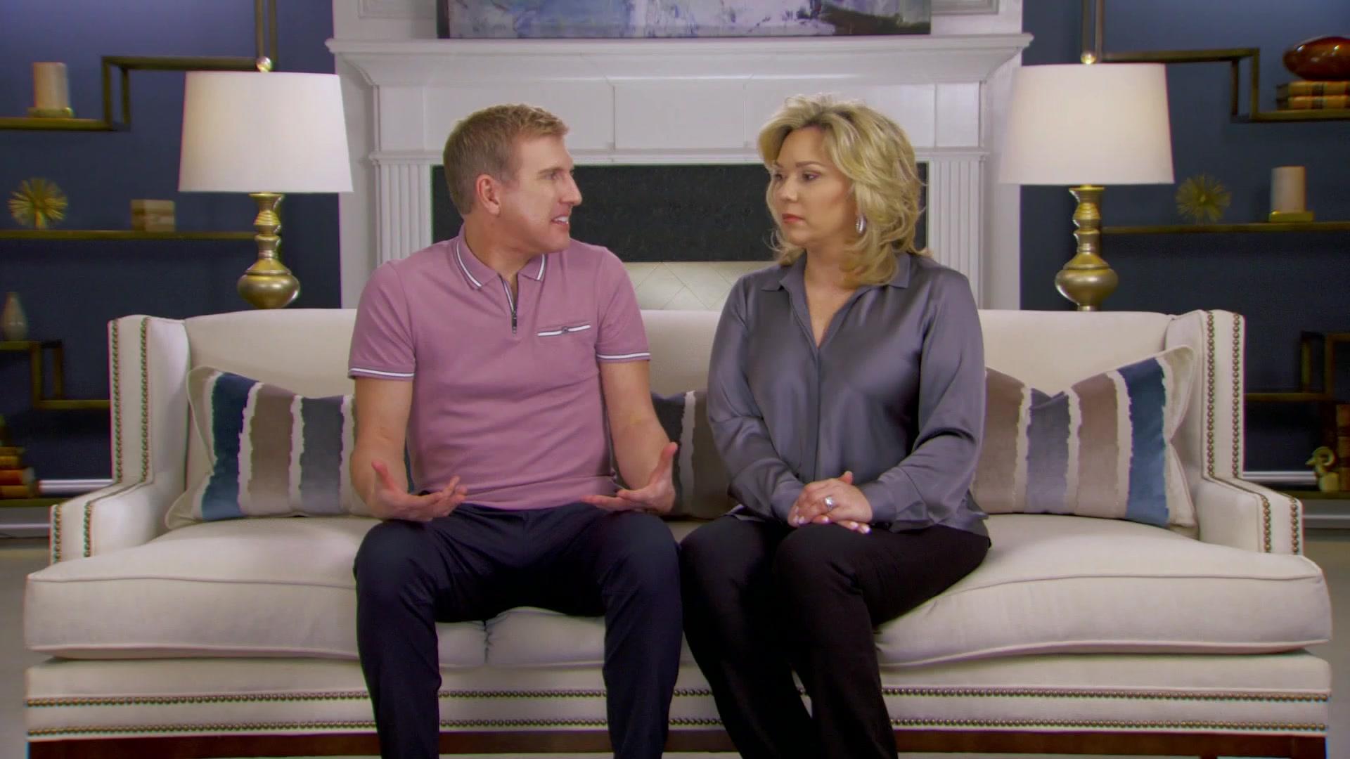 Watch Chrisley Knows Best Episode Painted Into a Corner