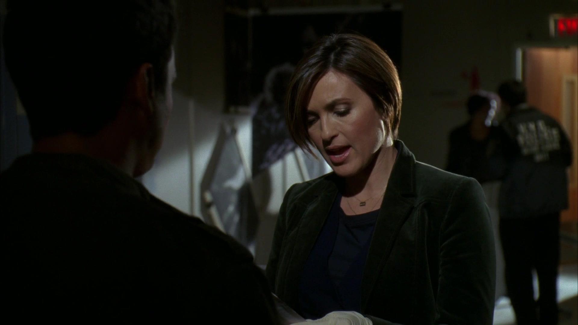 Watch Law & Order Special Victims Unit Episode Streetwise