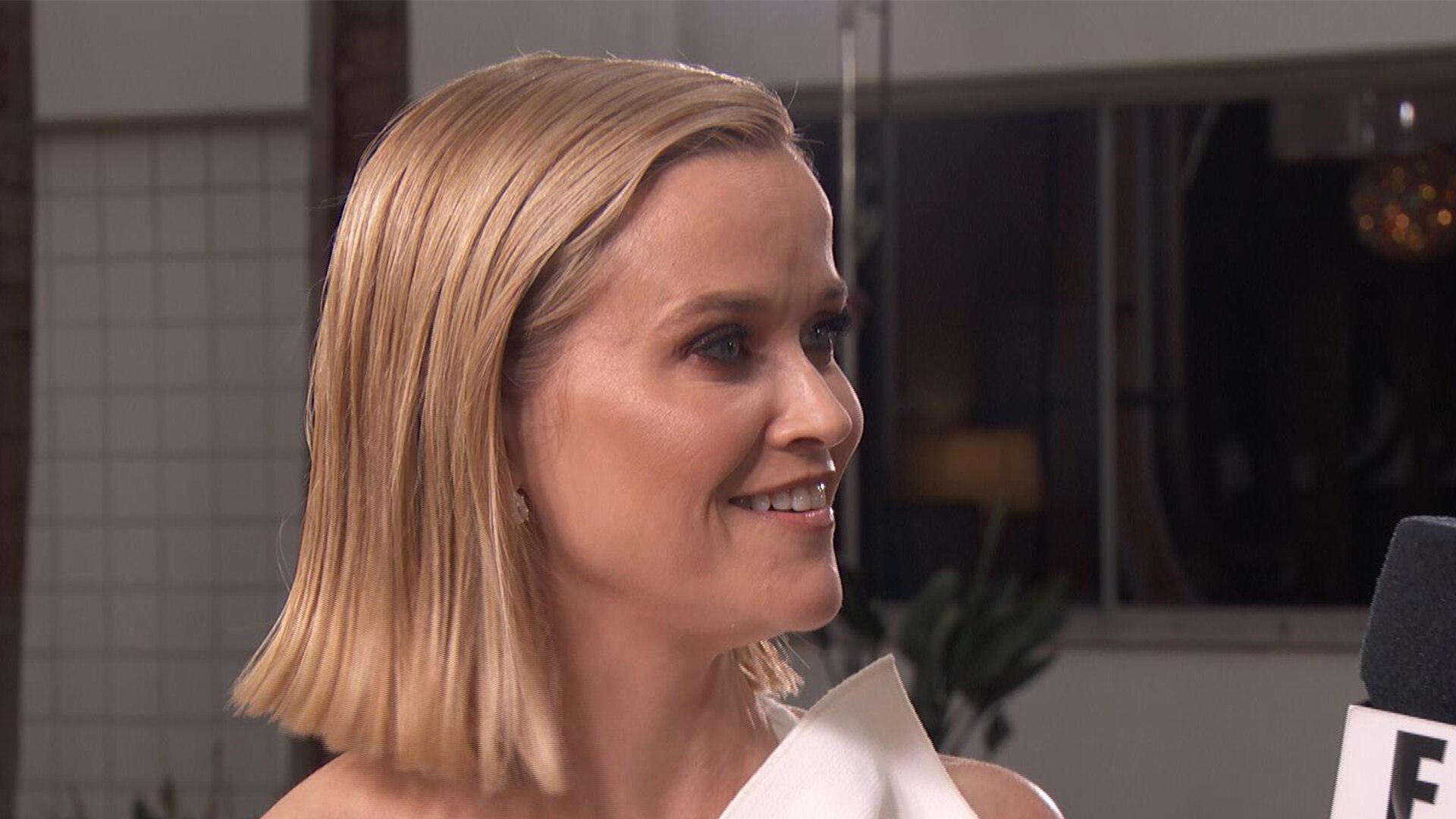 Watch E! Live From the Red Carpet Highlight Reese Witherspoon Explains